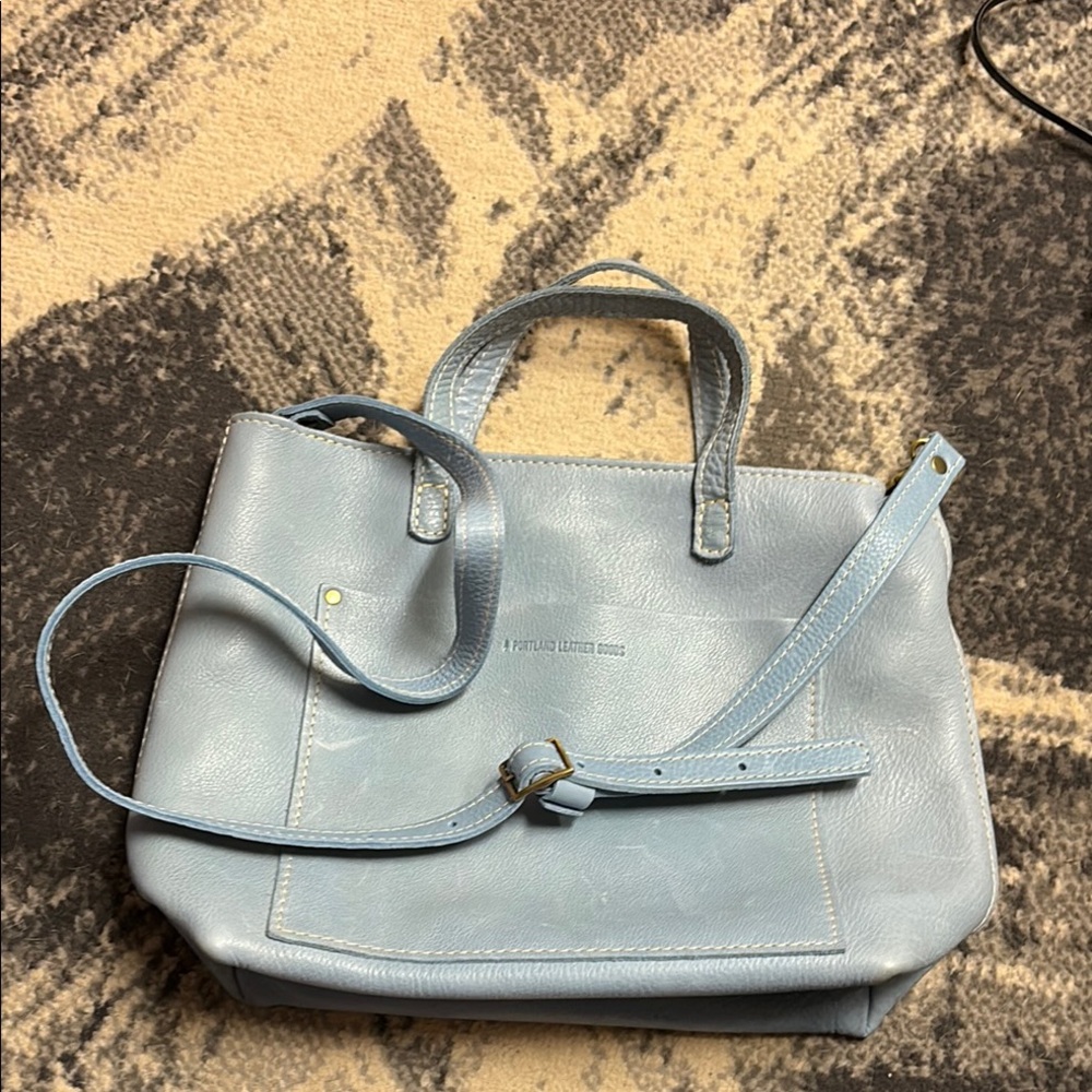 Medium Zippered Crossbody in Original Dream